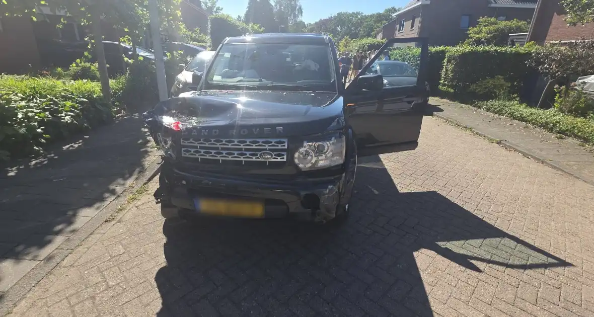 Bestuurder raakt onwel en veroorzaakt ongeval met meerdere total loss auto's - Foto 2