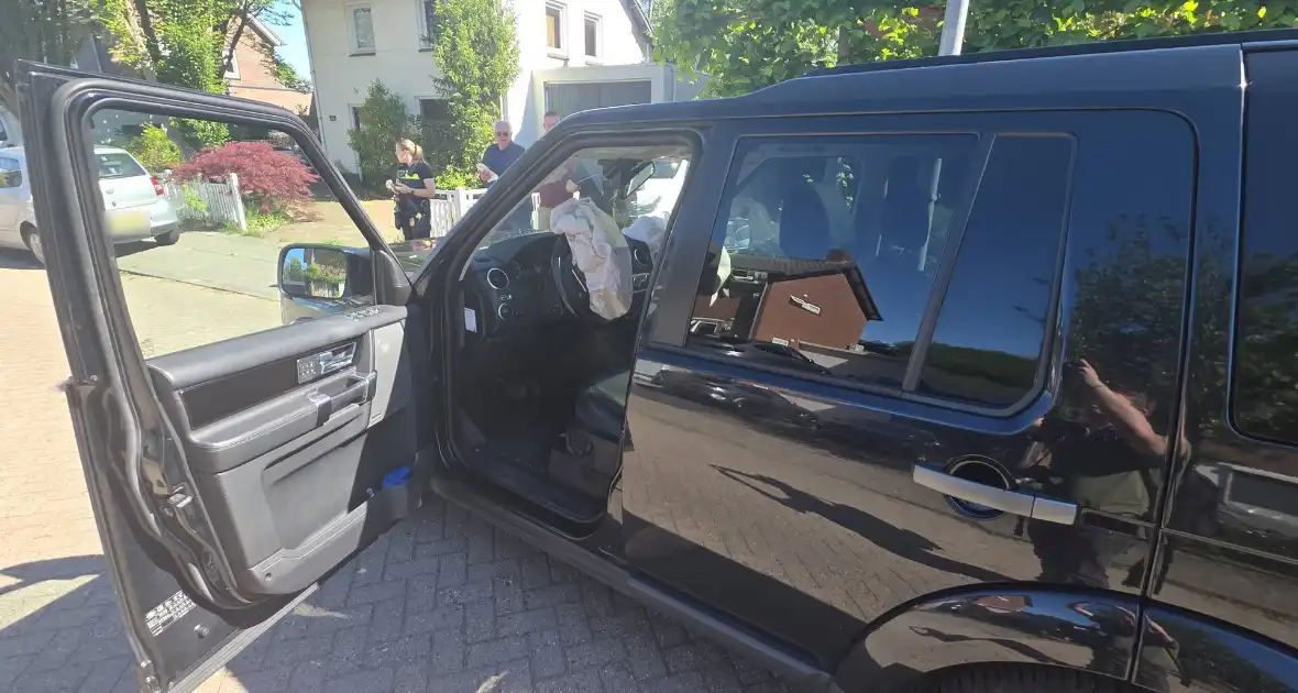 Bestuurder raakt onwel en veroorzaakt ongeval met meerdere total loss auto's - Foto 7