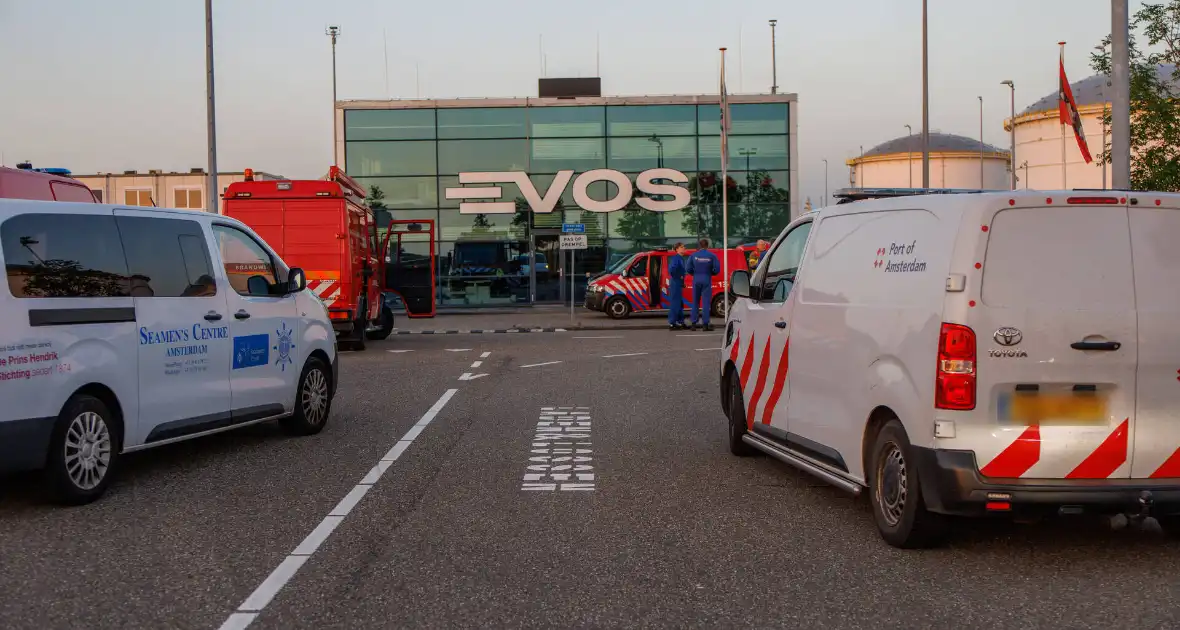 Ongeval met gevaarlijke stoffen bij brandstofoverslag - Foto 1
