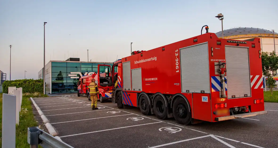 Ongeval met gevaarlijke stoffen bij brandstofoverslag - Foto 3