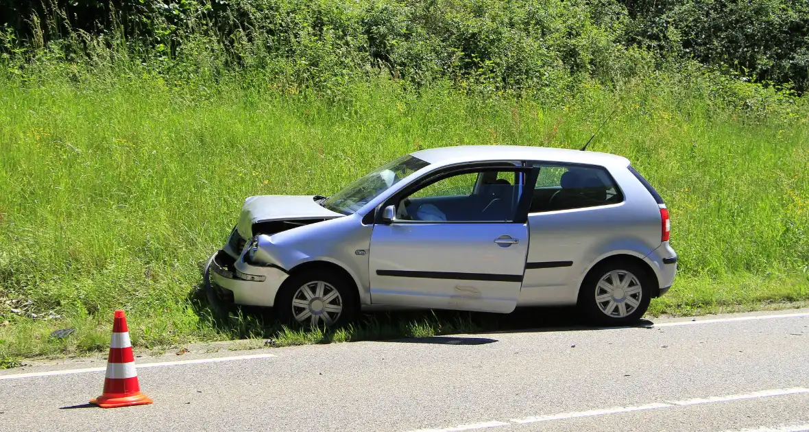 Aanrijding tussen voertuigen leidt tot lichte verkeershinder