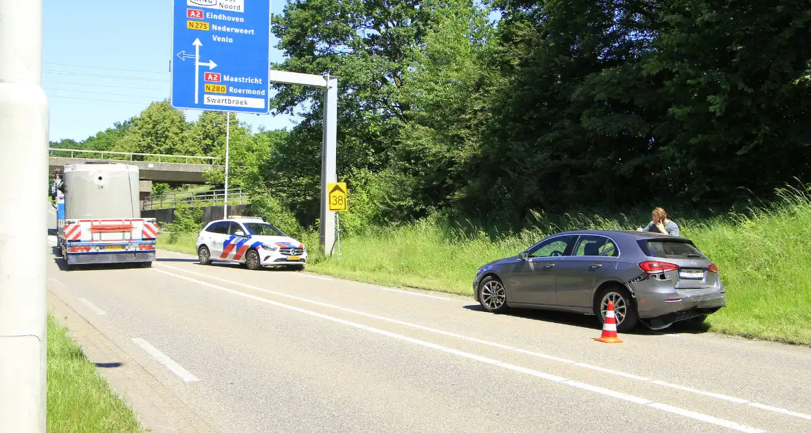 Aanrijding tussen voertuigen leidt tot lichte verkeershinder - Foto 14