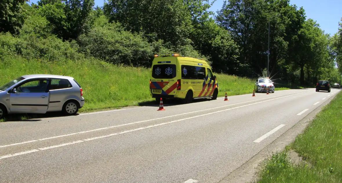 Aanrijding tussen voertuigen leidt tot lichte verkeershinder - Foto 18