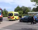 Brandweer redt kind uit afgesloten auto