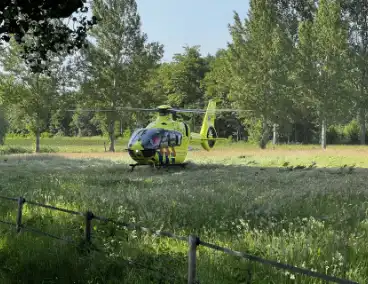 Fietser zwaargewond bij aanrijding met tractor