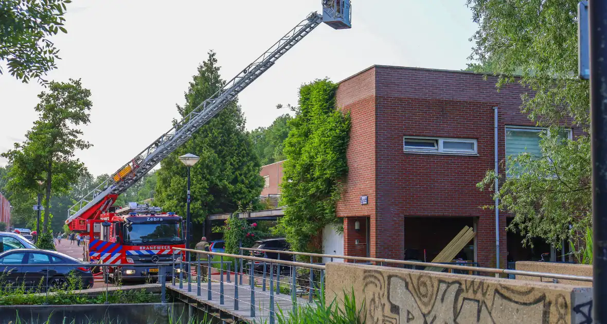 Woningbrand op bovenverdieping geblust