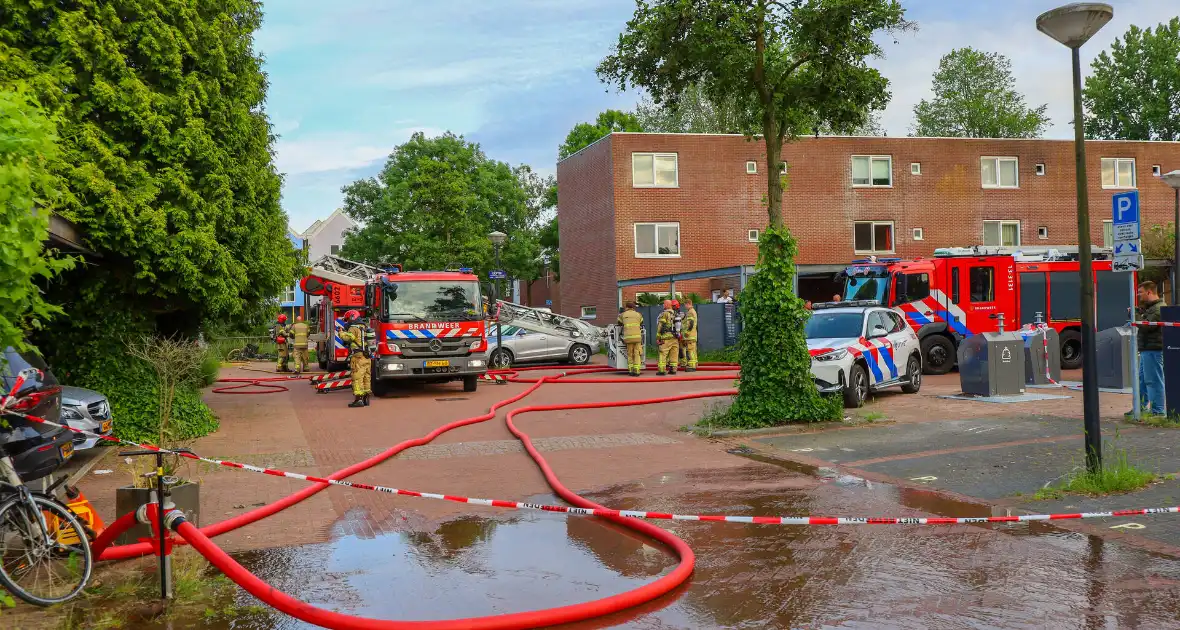 Woningbrand op bovenverdieping geblust - Foto 1