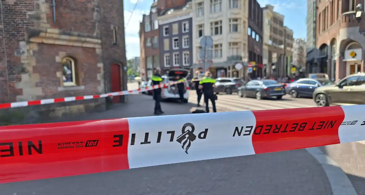 Arrestatieteam ingezet, politie sluit omgeving af - Foto 8