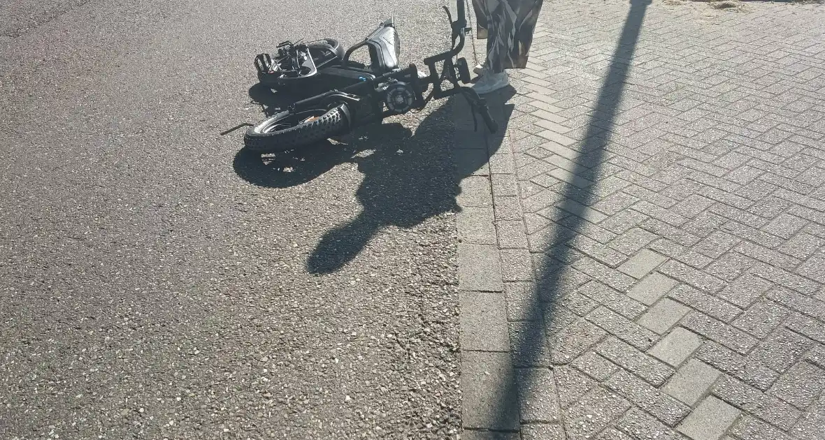 Kind op fatbike aangereden door auto - Foto 11