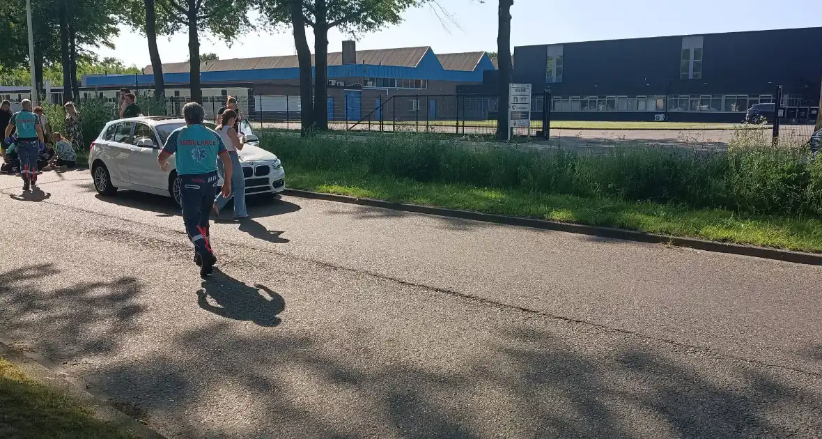 Kind op fatbike aangereden door auto - Foto 5