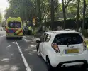 Ongeval tussen twee auto's leidt tot afsluiting van weg