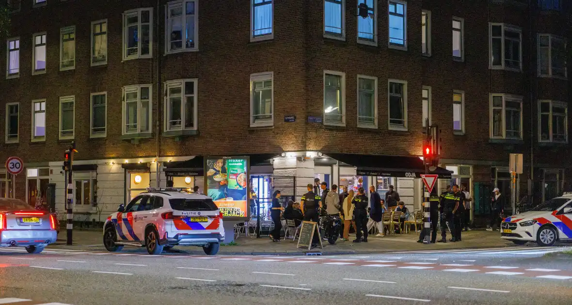 Schietincident bij druk café - Foto 3