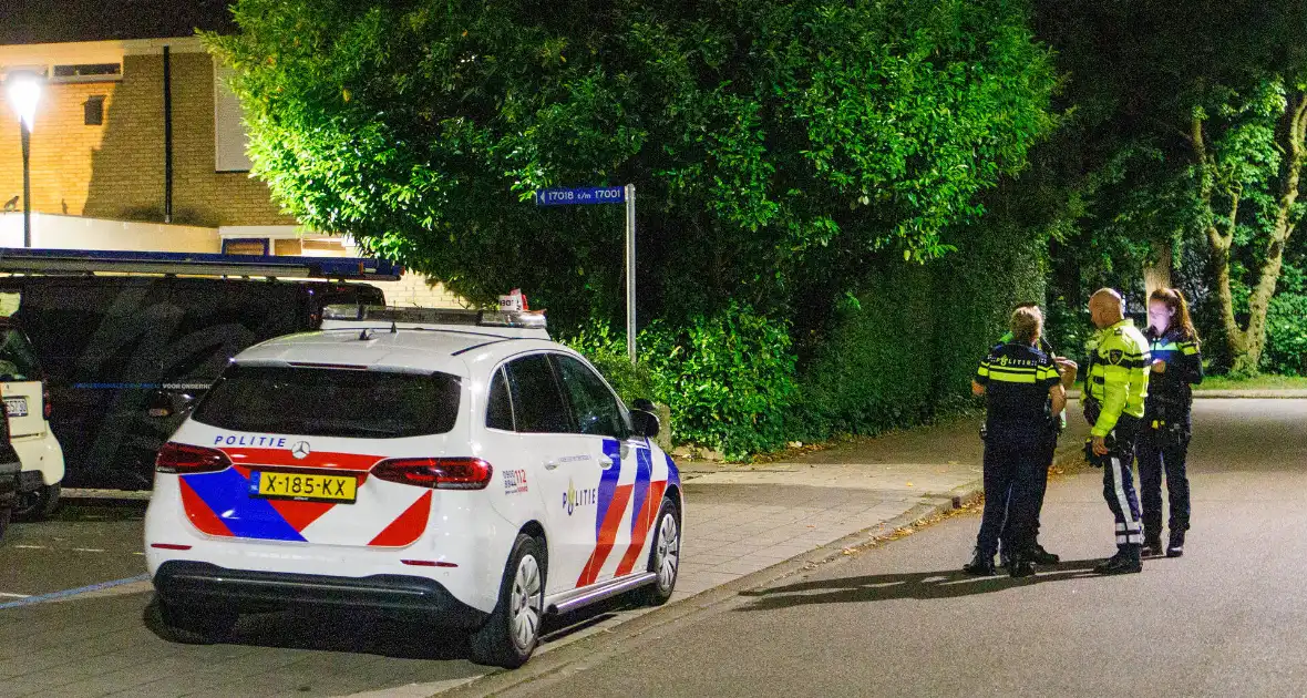 Explosie beschadigt voordeur rijtjeswoning