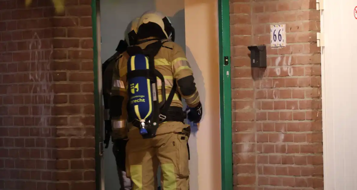 Explosie bij woning zorgt voor grote schade - Foto 1