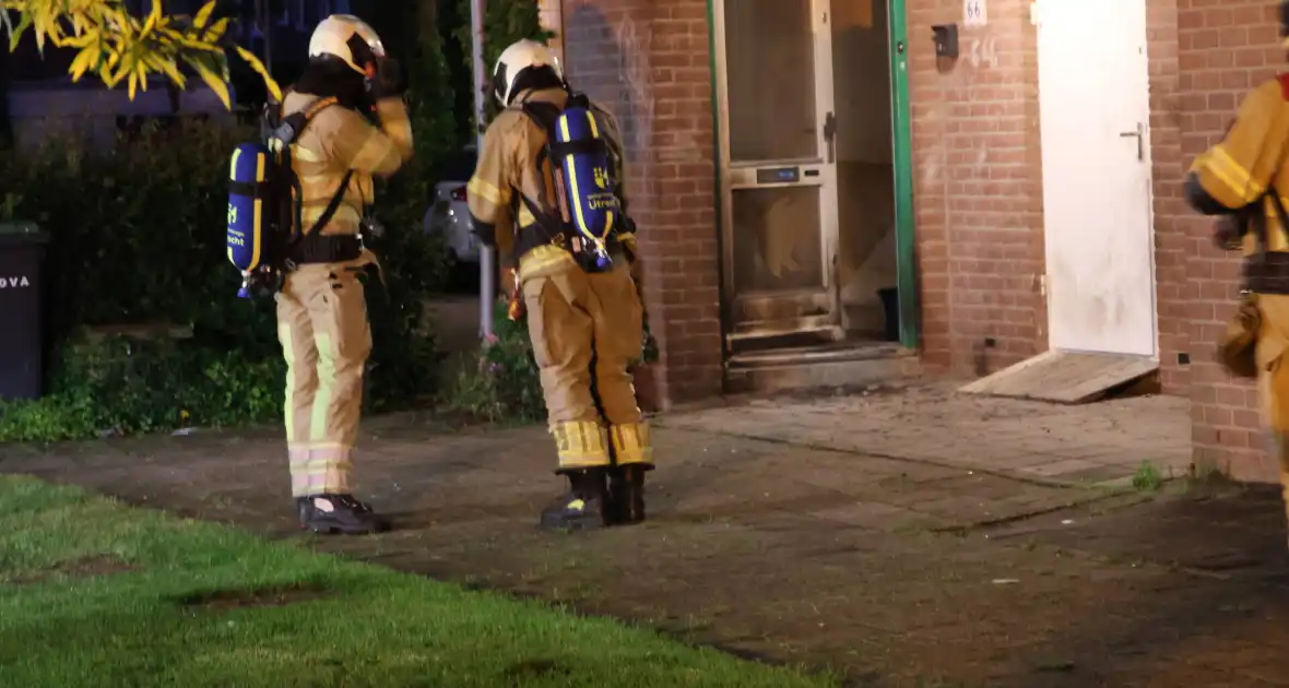 Explosie bij woning zorgt voor grote schade - Foto 10