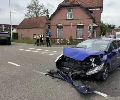 Botsing tussen twee auto's in Aarle-Rixtel