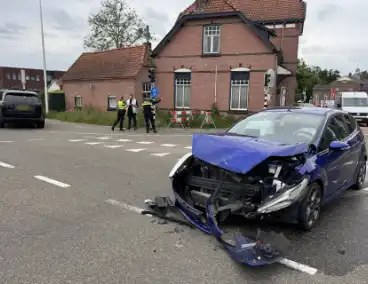 Botsing tussen twee auto's in Aarle-Rixtel