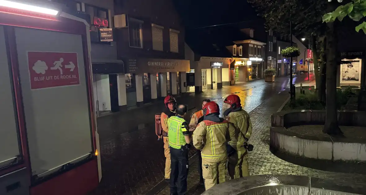 Alarmsysteem veroorzaakt rookontwikkeling in winkel - Foto 4