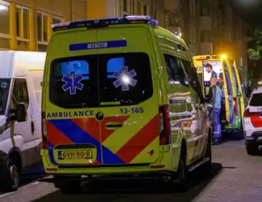 Lichtgewonde bij steekincident in woonwijk
