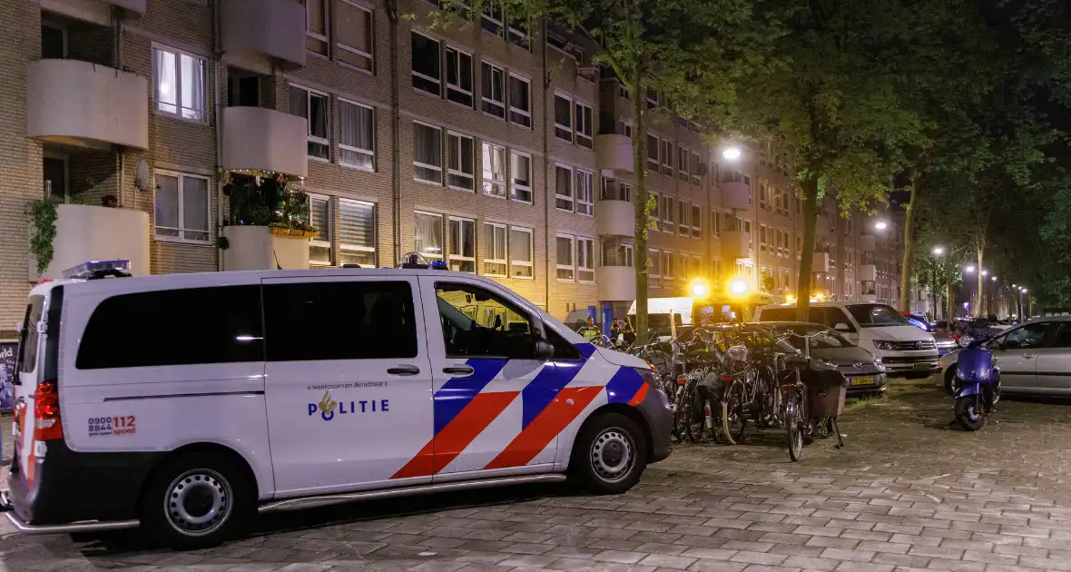 Lichtgewonde bij steekincident in woonwijk - Foto 2