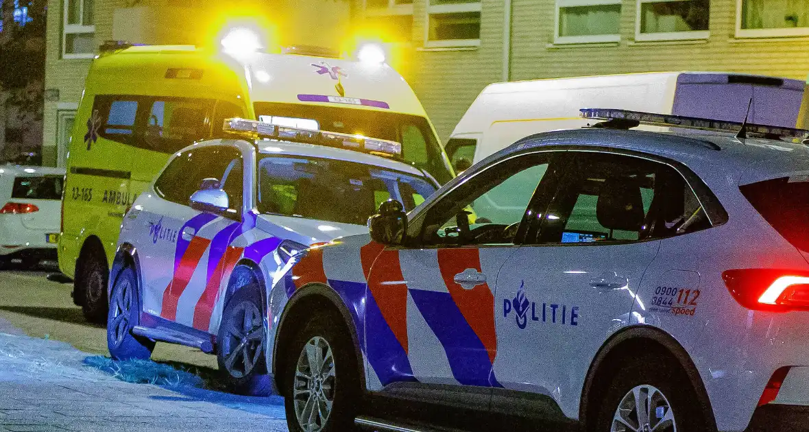 Lichtgewonde bij steekincident in woonwijk - Foto 4