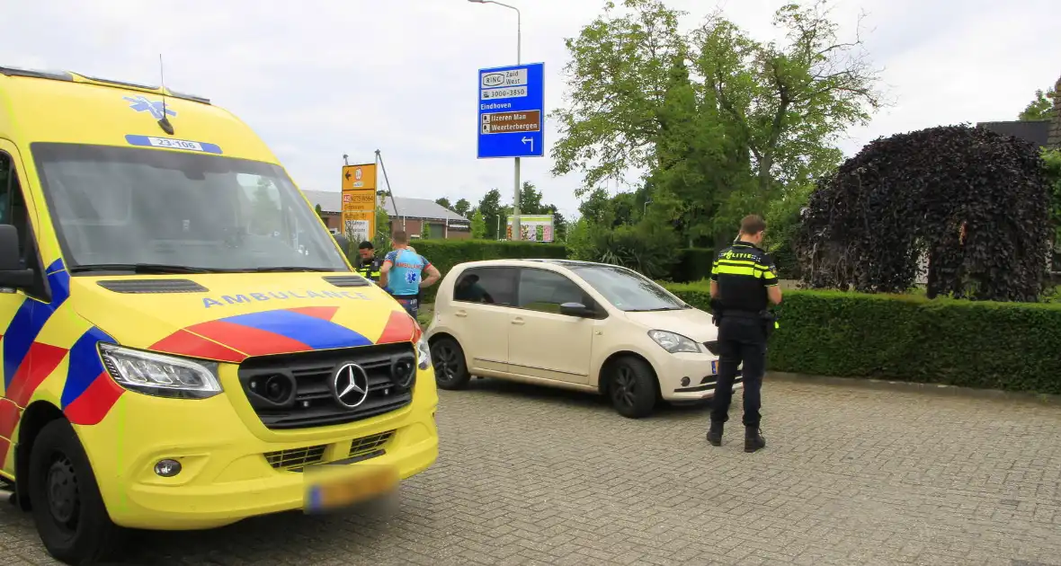 Kop-staartbotsing met lichtgewonde vrouw - Foto 10
