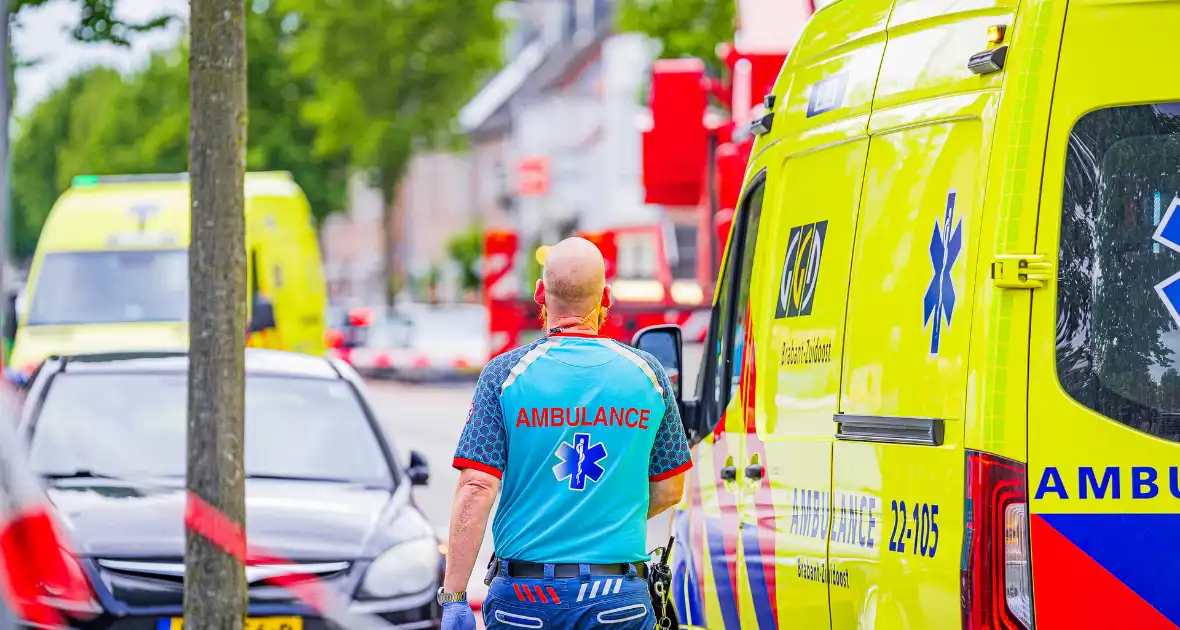 Grote brand in woning met vijf gewonden - Foto 2