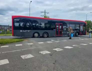 Dronken man springt voor bus en word gevonden na zoekactie