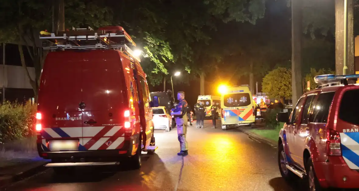 Hulpdiensten zoeken naar persoon te water