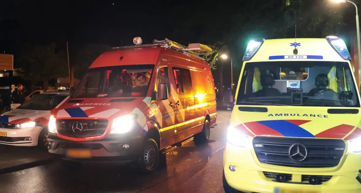 Hulpdiensten zoeken naar persoon te water - Foto 5