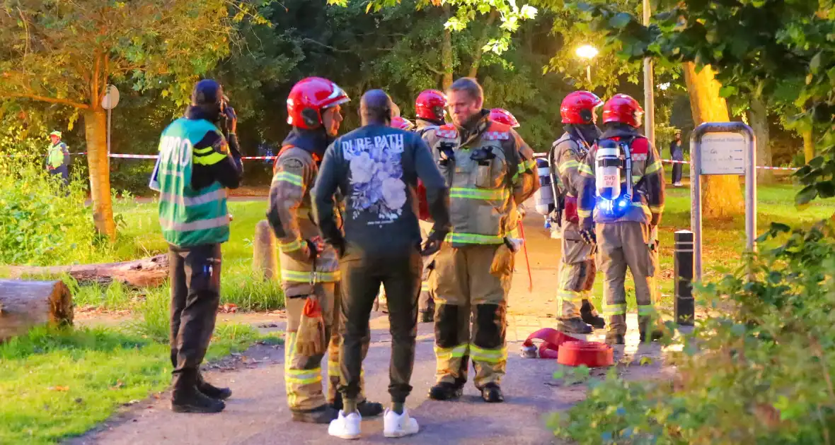 Brand in appartement leidt tot ontruiming van flatgebouw - Foto 2