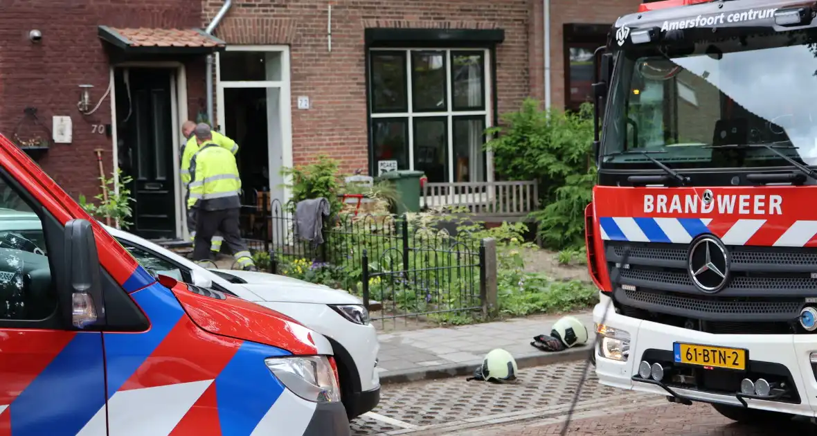 Woning onbewoonbaar door brand in meterkast, brandweer waarschuwt voor bluspoging - Foto 1