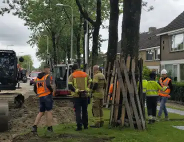 Gas spuit uit kapotte leiding door werkzaamheden