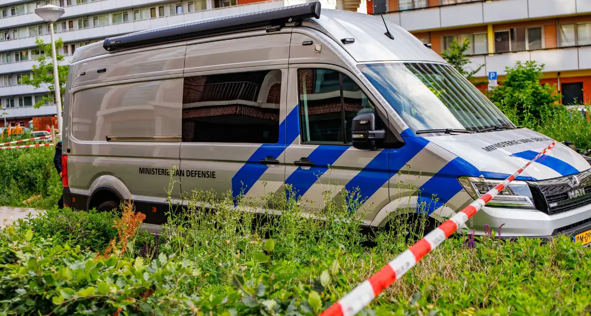 Schade door nachtelijke explosie goed zichtbaar - Foto 3