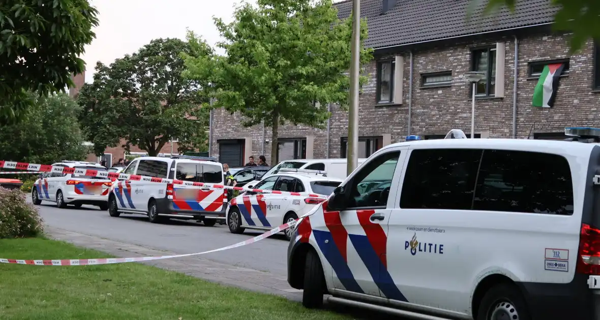 Persoon aangehouden na grote politieactie - Foto 13