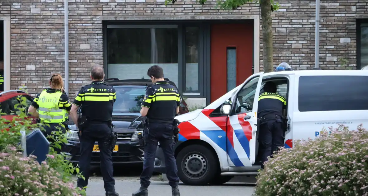Persoon aangehouden na grote politieactie - Foto 14