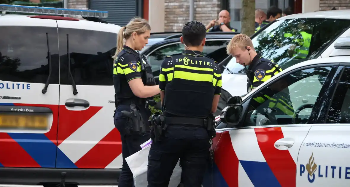 Persoon aangehouden na grote politieactie - Foto 8