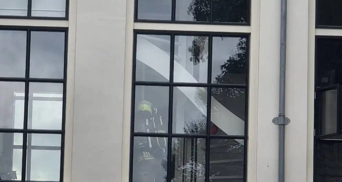 Rook uit oven leidt tot brandweeractie - Foto 4