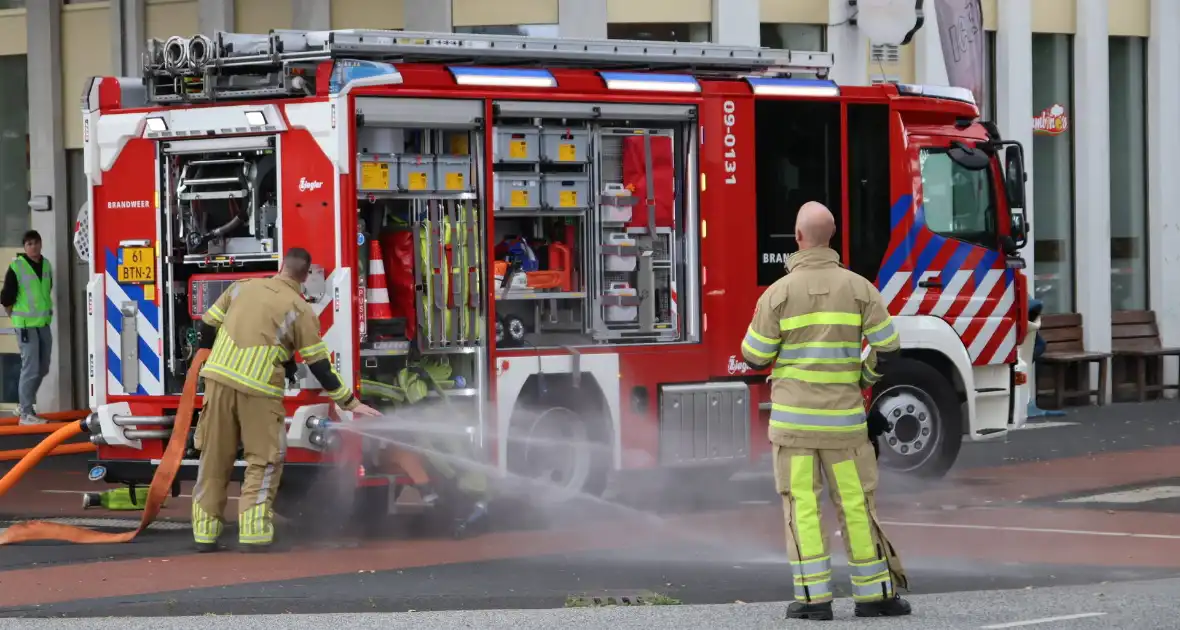 Brand bij Leger des Heils zorgt voor grote inzet - Foto 3
