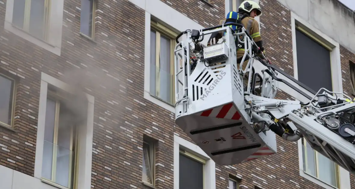 Brand bij Leger des Heils zorgt voor grote inzet - Foto 7