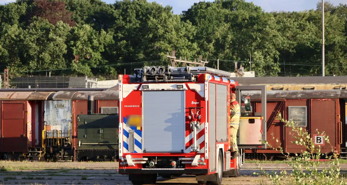 Brandweer onderzoekt rookontwikkeling op spoor