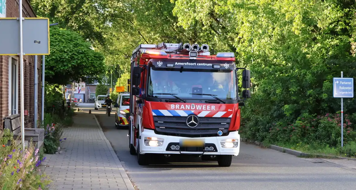 Brandweer onderzoekt rookontwikkeling op spoor - Foto 3