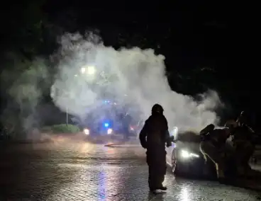 Hulpdiensten snel ter plaatse bij autobrand