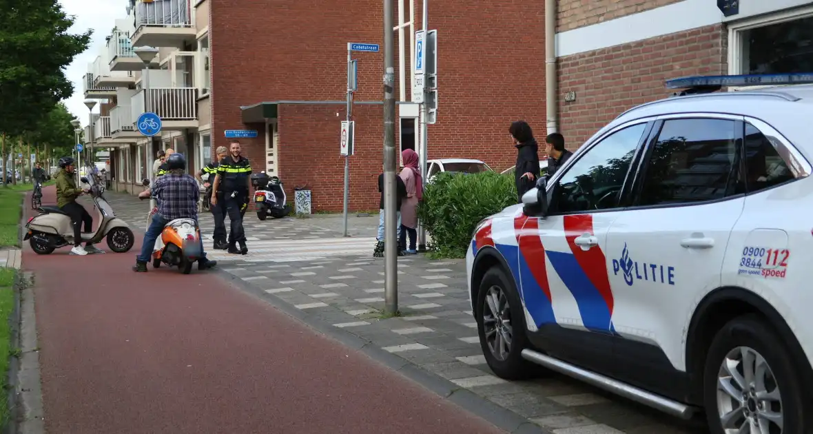 Deelscooter zwaar beschadigd na aanrijding - Foto 4