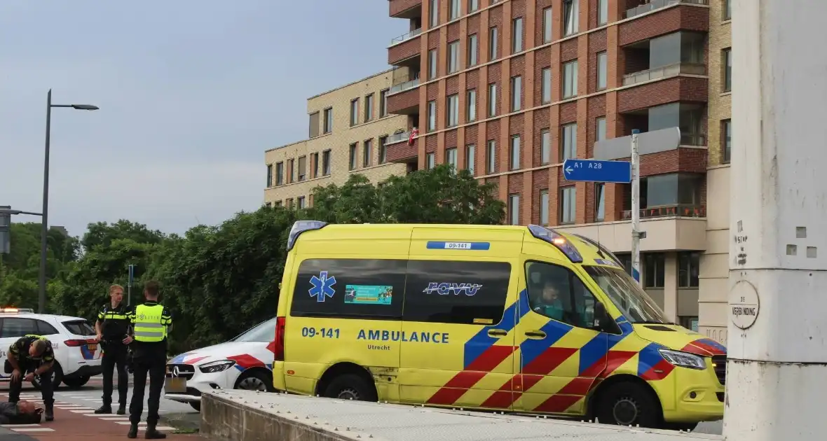 Fatbike-bestuurder gewond bij aanrijding met bestelbus - Foto 2