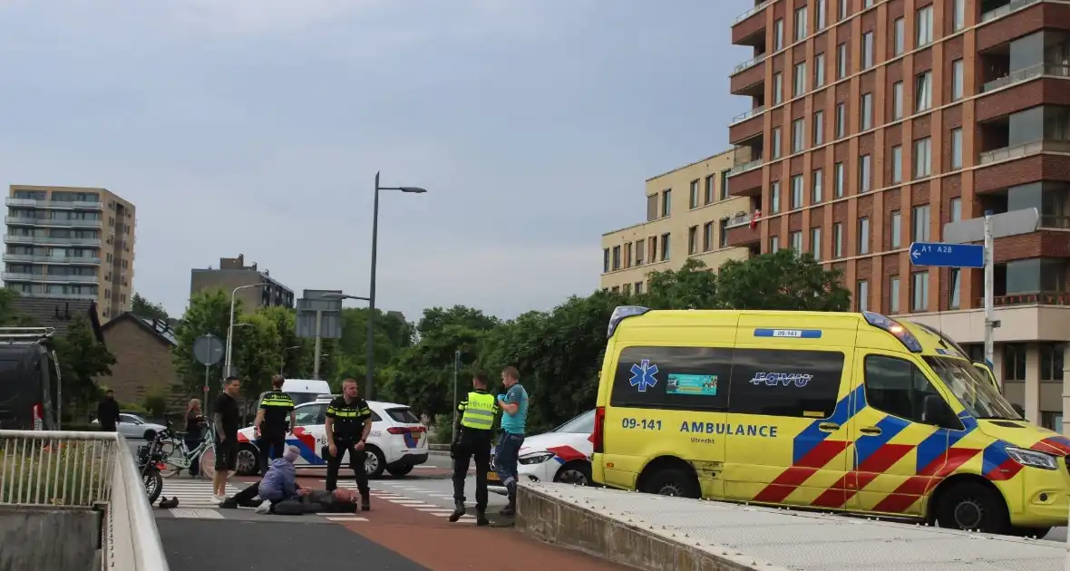 Fatbike-bestuurder gewond bij aanrijding met bestelbus - Foto 3