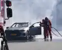 Brand in elektrische auto geblust