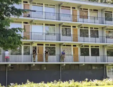 Brandweer onderzoekt waterlekkage in appartementen
