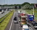 Kop-staartbotsing leidt tot lange files