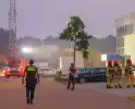 Grote brand in bedrijfspand vergt inzet brandweer